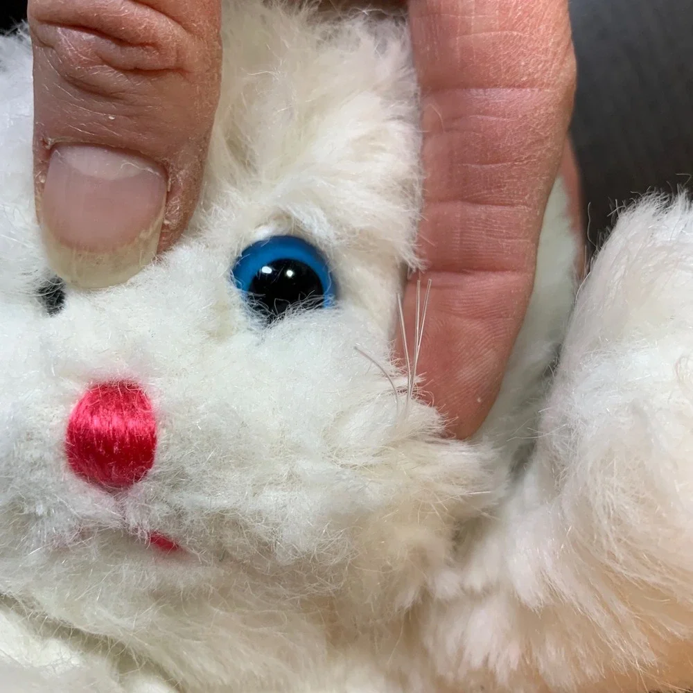 Vintage 1980 Gund White Cat Plush Blue Eyes Bell in Tail 14 Inch Retro‎ Toy